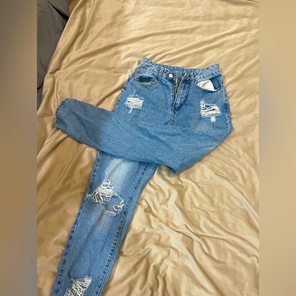 high/mid rise jeans from shein great condition and 02 size